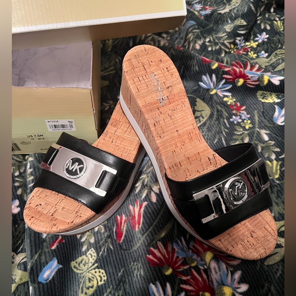 NEW Micheal Kors shoes